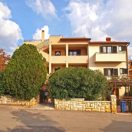 Apartment Fuer 4 Personen Ca 52 Qm In Banjole, Istrien Istrische Riviera *