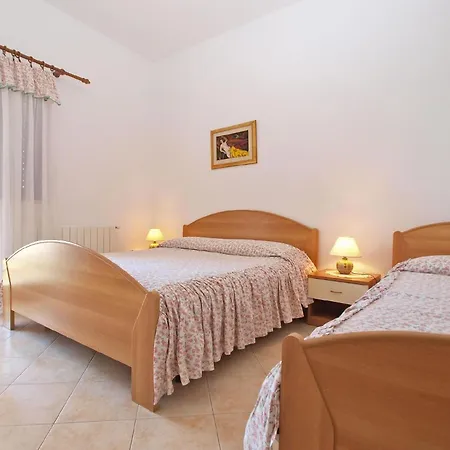 Apartment Fuer 4 Personen Ca 52 Qm In Banjole, Istrien Istrische Riviera Banjole