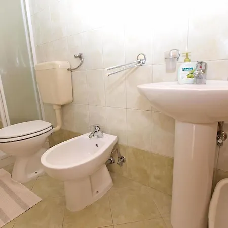 Apartment Fuer 4 Personen Ca 52 Qm In Banjole, Istrien Istrische Riviera Banjole